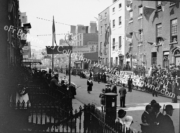 DECORATIONS AT FITZWILLIAM STREET